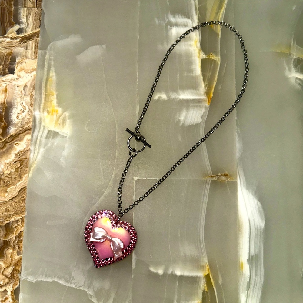Tarina Tarintino 1.5"-2" Iridescent Pink necklace w/ Swarovski crystals